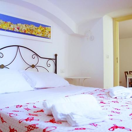 Il Borghetto Apartments&Rooms Procida Esterno foto